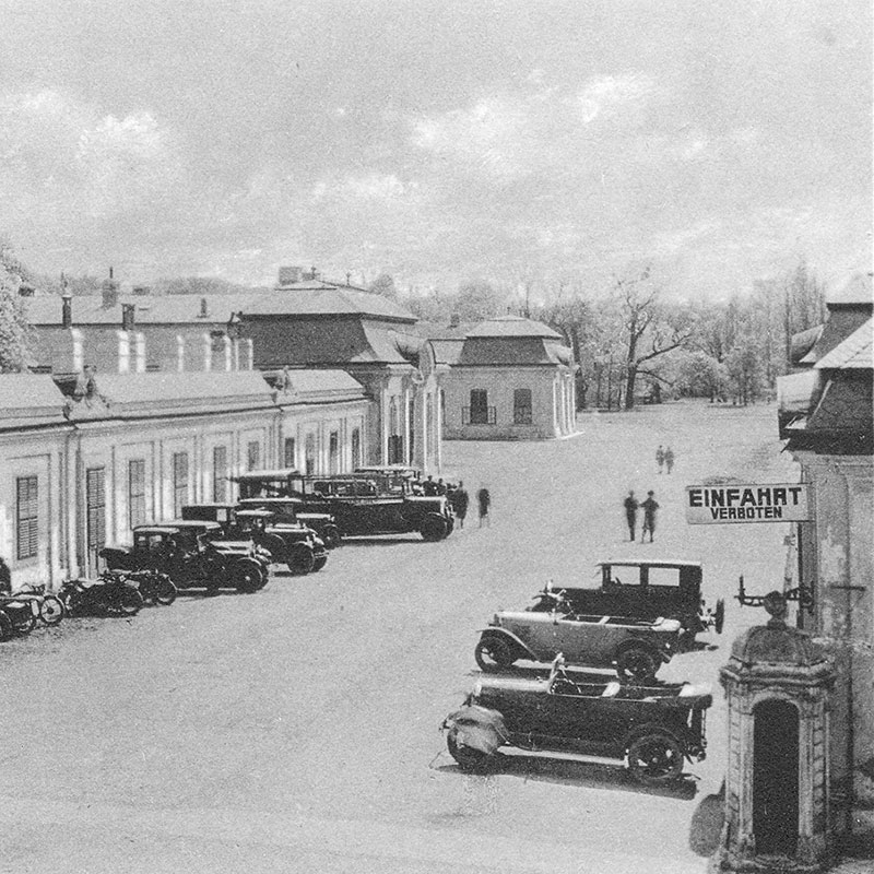 Historische Aufnahme Parkplatz Conference Center Laxenburg